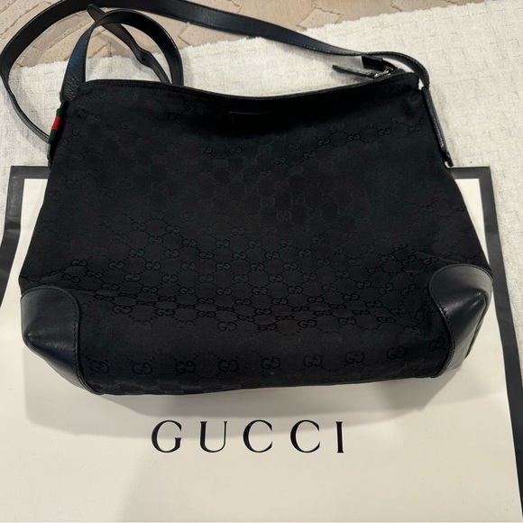 ❌SOLD❌Authenticated Gucci Monogram GG Canvas Shoulder Bag (Large) in Black, EUC - Picture 7 of 16